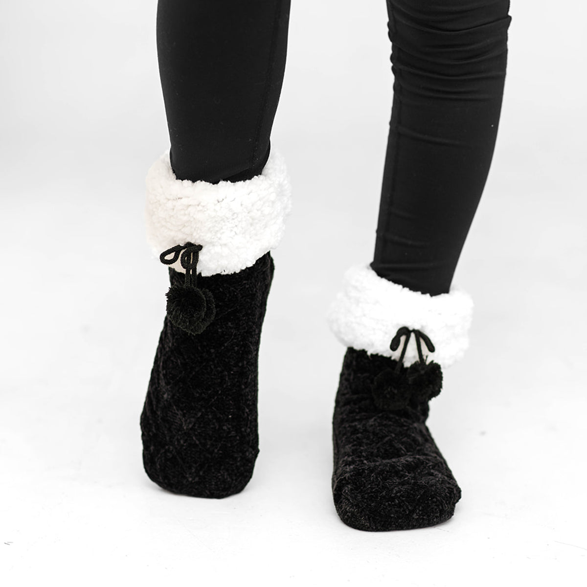 TOIVOTUKSIA New Arrival Chenille Chunky Knit Christmas Cozy Winter Indoor  Plush Fluffy Slipper Socks With Grippers